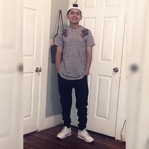 Meet your Posher, Fernando